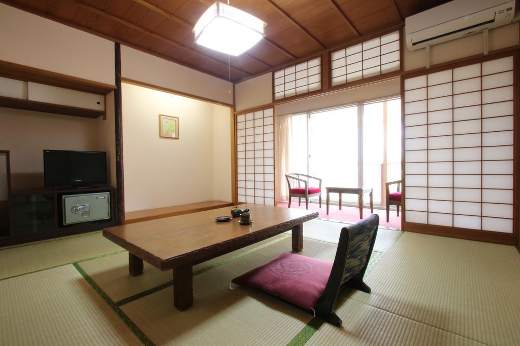 雲仙 有明ホテル 源泉掛け流し百年の宿 雲仙市 部屋 写真